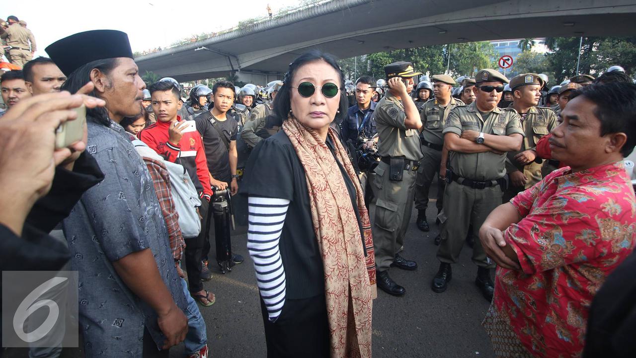 20160901-Bentrokan Rawajati-Jakarta-Ratna Sarumpaet -IA
