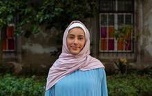 7 Model Gamis Polos Kombinasi Dua Warna, Inspirasi Tampilan Anggun dan Berkelas