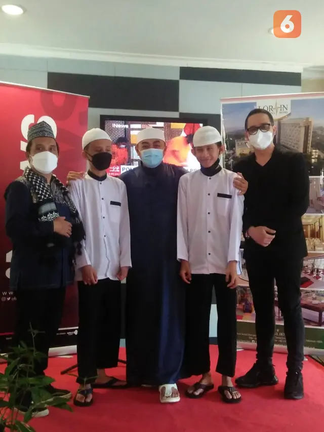 Muhammad Rifqi Fanura dan Muhammad Rizqi Fanura (14) penyandang tunanetra kembar yang ikuti lomba Dai.