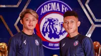 Maulana Syarif dan Ginanjar Wahyu resmi dikenalkan sebagai pemain Arema. (Dokumentasi Arema)