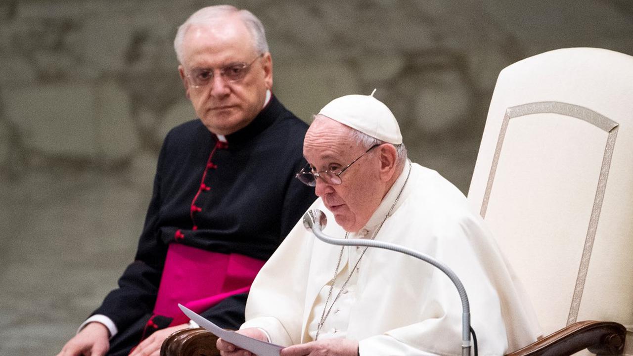 FOTO: Seorang Pria Ganggu Audiensi Umum Paus Fransiskus di Vatikan