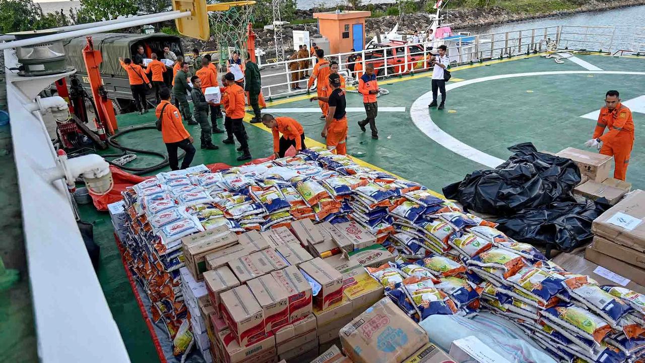 FOTO: Basarnas Percepat Penyaluran Logistik ke Wilayah Terisolasi Aceh