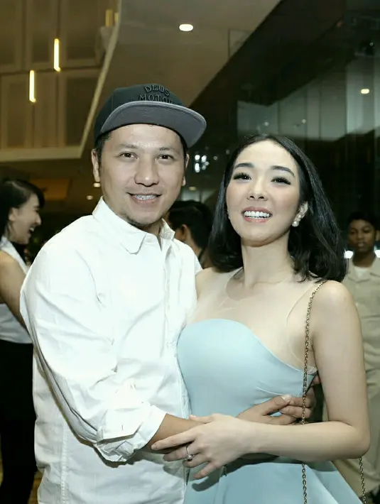 Beberapa foto yang diunggah saat sedang di Bali itu menjadi perbincangan para netizen. Meski banyak yang melihat bahwa foto itu masih dalam taraf wajar. Lantas seperi apa komentar Gadig Marten terakit foto tersebut. (Galih W. Satria/Bintang.com)