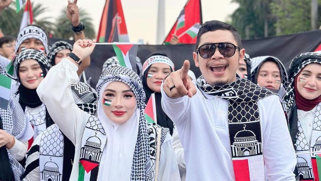 Jadi Pusat Perhatian Netizen