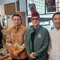 Andre Taulany saat menggelar jumpa pers di Kawasan Tendean, Jakarta Selatan, Kamis (8/8/2024).