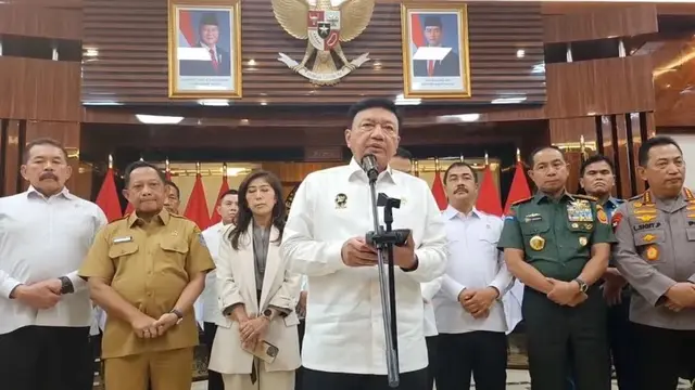 Menko Polkam Budi Gunawan saat menggelar konferensi pers bersama sejumlah Menteiri Kabinet Merah Putih. (Istimewa).