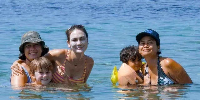 Heboh Luna Maya Pakai Sunscreen Setebal Harapan Orang Tua, Bikin Warganet Salfok