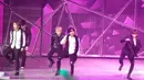 Saat melantunkan lagu enerjik, seperti Lucifer dan Everybody, SHINee berhasil menunjukkan koreografi yang sempurna, Jakarta, Minggu (22/6/14). (Liputan6.com/Desika Pemita)