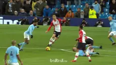 Berita video highlights Premier League 2017-2018, Manchester City vs Southampton, Kamis (30/11/2017). This video presented by BallBall.