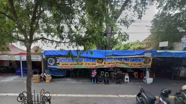 Soto Ayam Lenthok Pak Gareng