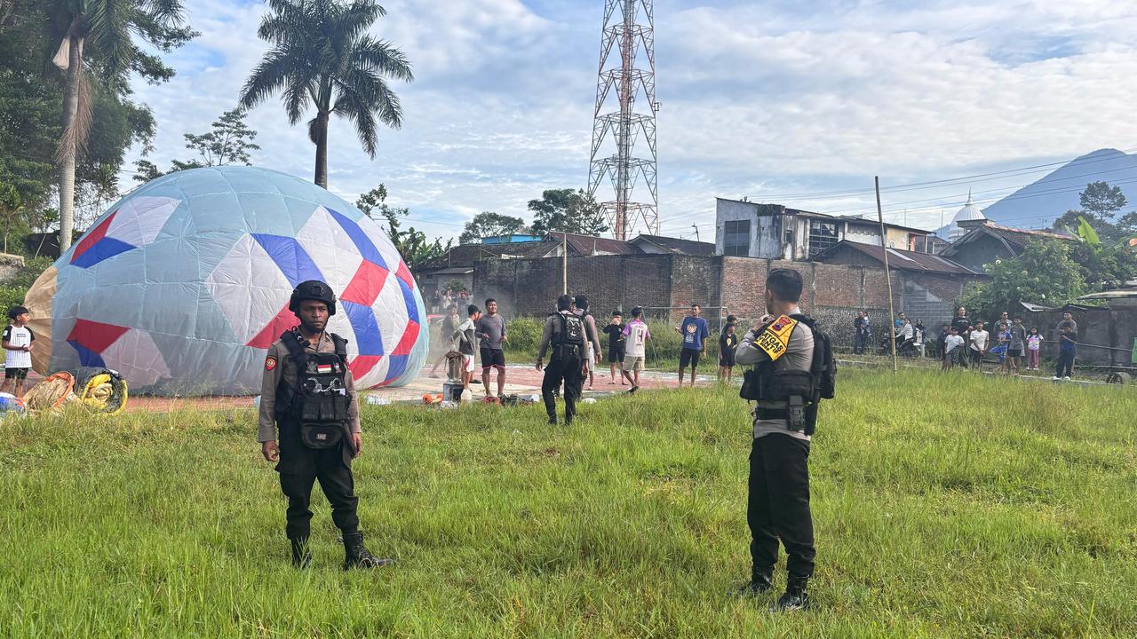 Cegah Gangguan Penerbangan, Polisi Sita Tiga Balon Udara Liar di Wonosobo