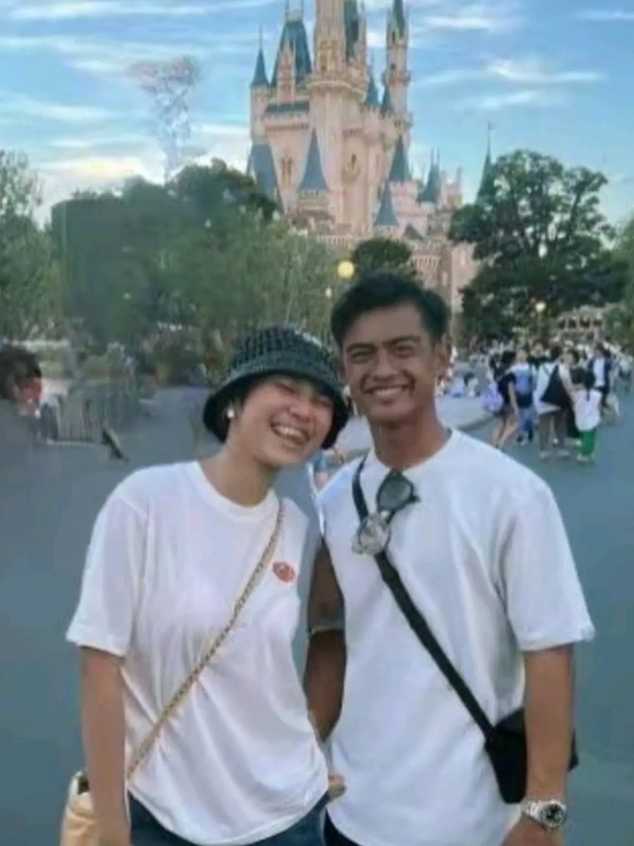 6 Momen Arhan dan Azizah Kompak Pakai Outfit Senada, Netizen: Pacaran ...