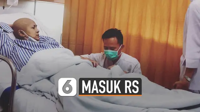 Ria Irawan kembali masuk RS karena kanker yang diderita. Ia dilarikan ke IGD RSCM pada Senin (18/11/2019) malam.