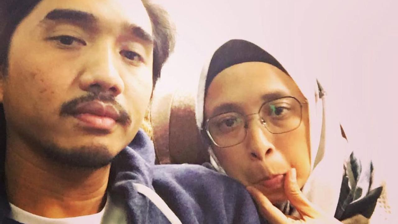 Jarang Tersorot, Inilah Potret Harmonis Duta Sheila on 7 dan Sang Istri yang Bikin Iri dengan Caption Romantis