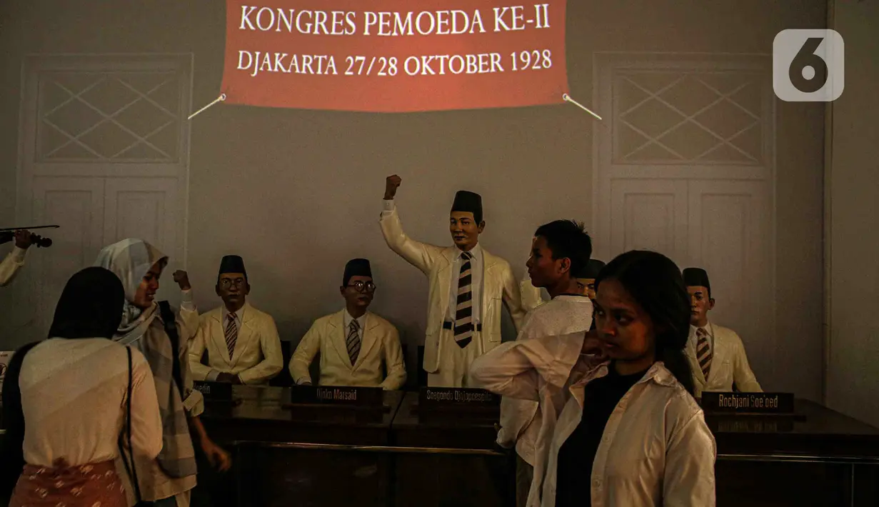 Kalau pada Kongres Pemuda Pertama telah berhasil diselesaikan perbedaan-perbedaan sempit berdasarkan kedaerahan dan tercipta persatuan bangsa Indonesia, Kongres Pemuda Kedua diharapkan akan menghasilkan keputusan yang lebih maju. (Liputan6.com/Faizal Fanani)