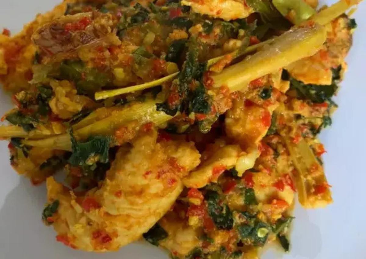 Ayam Rica-Rica Enak Tapi Bau Amis? Ini Cara Menghilangkan Bau Tanpa Bikin Hambar