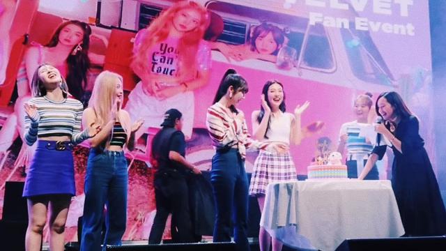 Beby Tsabina dan Red Velvet