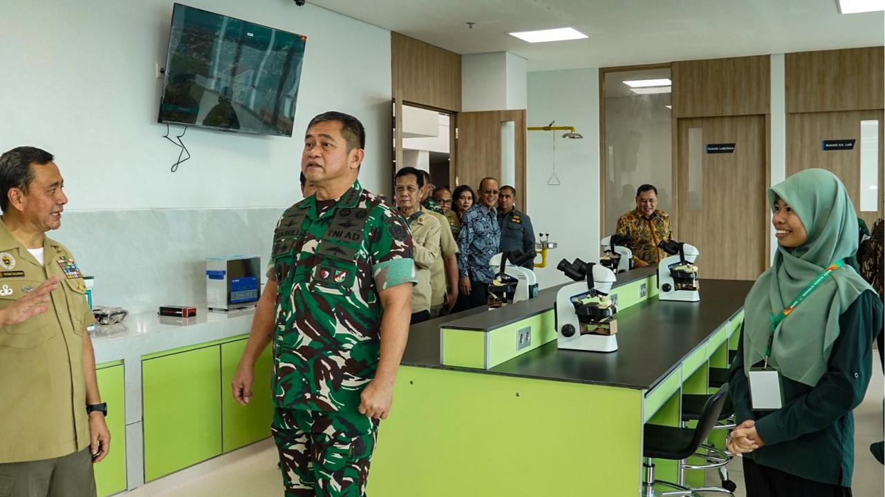 FOTO:Kasad Maruli Resmikan Gedung Fakultas Kedokteran Unjaya, Solusi Atasi Kekurangan Dokter di Indonesia