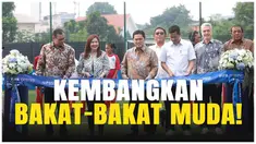 PSSI baru saja meresmikan fasilitas megah yang akan mengubah wajah sepak bola Indonesia! Dalam video ini, kita akan melihat lebih dekat tentang FIFA Arena dan Garuda Academy, dua tempat yang diharapkan dapat menghasilkan bintang-bintang sepak bola ma...