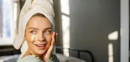 Skin barrier yang sehat membantu kulit mempertahankan kelembapan sekaligus melindungi dari iritasi akibat perubahan lingkungan. [Dok/Pexels.com/Yan Krukau].