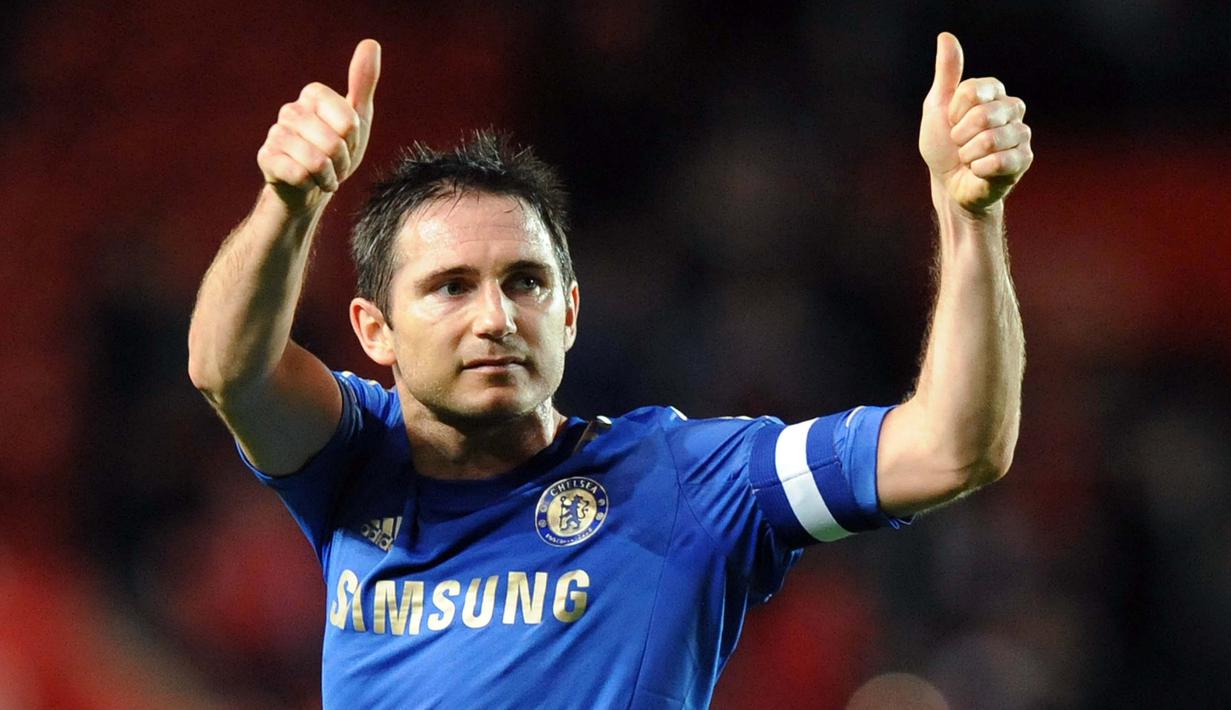 6. Frank Lampard (Chelsea) - Mantan pemain West Ham ini berkembang pesat saat membela Chelsea. Pelatih The Blues saat ini terkenal sebagai pengatur serangan terbaik dan mempunyai umpan akurat. (AFP/Olly Greenwood)