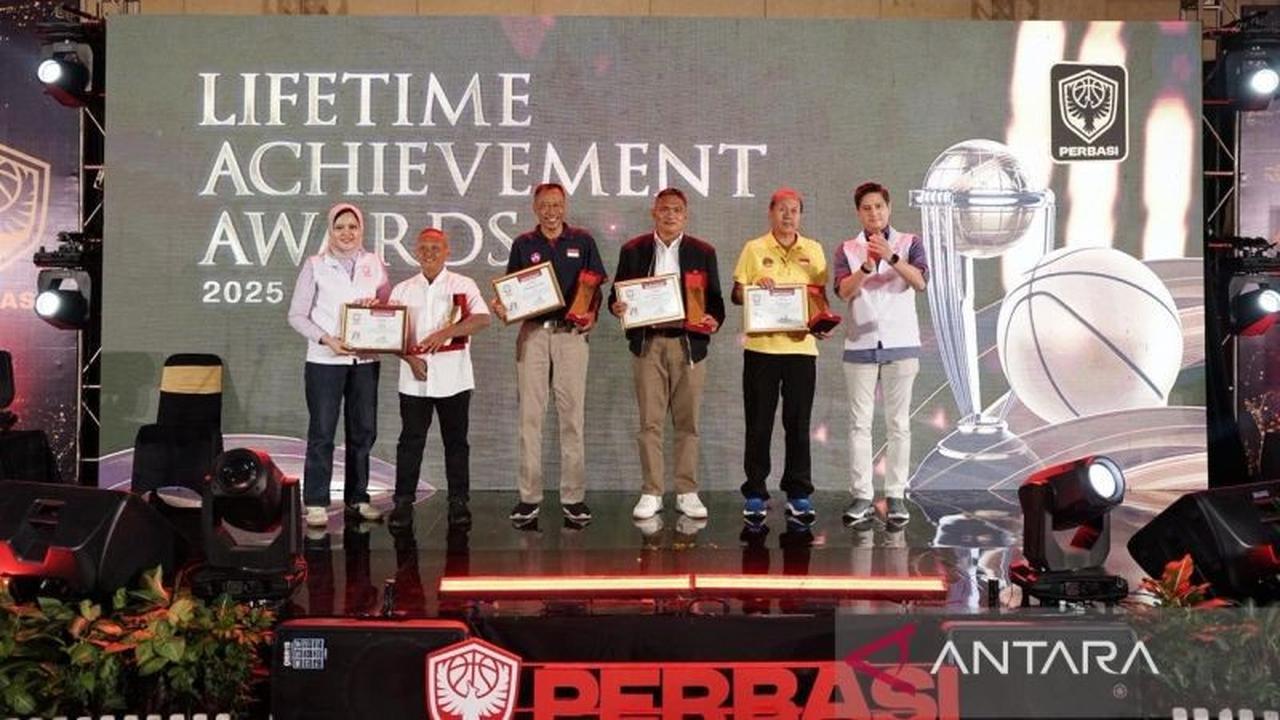 4 Tokoh Legendaris Bola Basket Terima Penghargaan PERBASI, Siapa Saja Mereka?