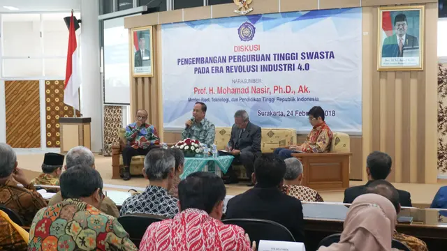 Menristekdikti M Nasir Menjadi Pembicara Seminar di Solo