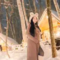 Via Vallen Liburan Akhir Tahun di Hokkaido dan Pamer Baby Bump Anak Kedua. [@viavallen]