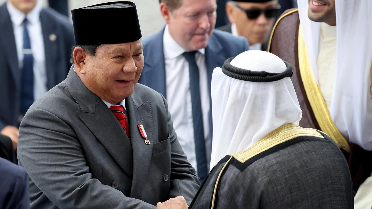 FOTO: Indonesia Tampil Perdana di Parade Bastille, Prabowo Hadir Sebagai Tamu Kehormatan