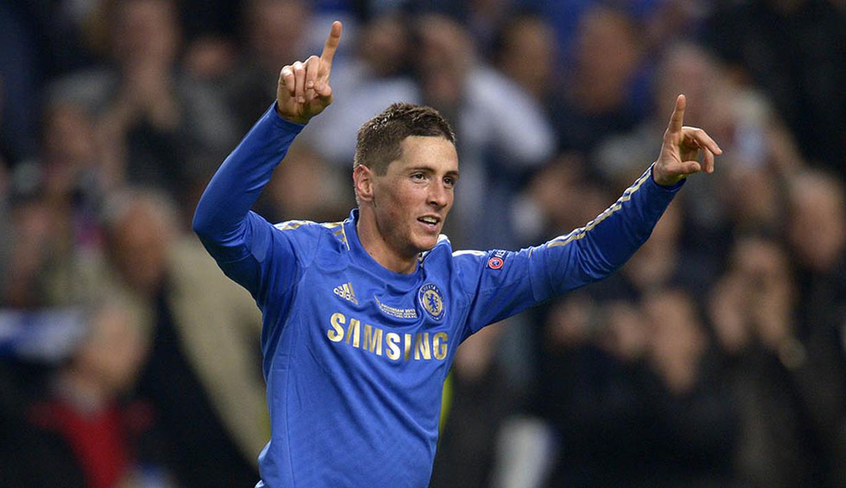 10. Fernando Torres - Kedatangannya dari Liverpool dengan bandrol 50 juta poundsterling memecahkan rekor transfer. Namun sayangnya bersama The Blues penampilan Torres tidak berkembang. (AFP/Adrian Dennis)