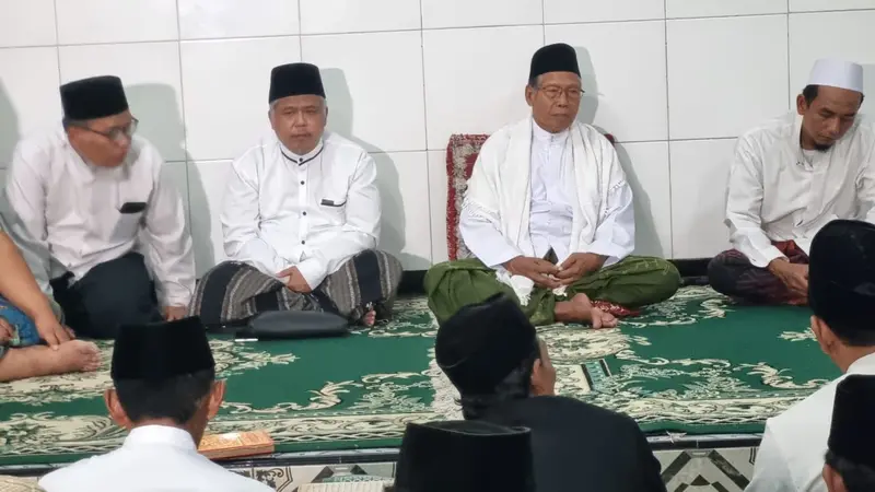 Kang Irwan hadir pada malam pitulikuran yang digelar Jam'iyah Thoriqoh Sathoriyah An Nahdliyah Indonesia. (Istimewa).