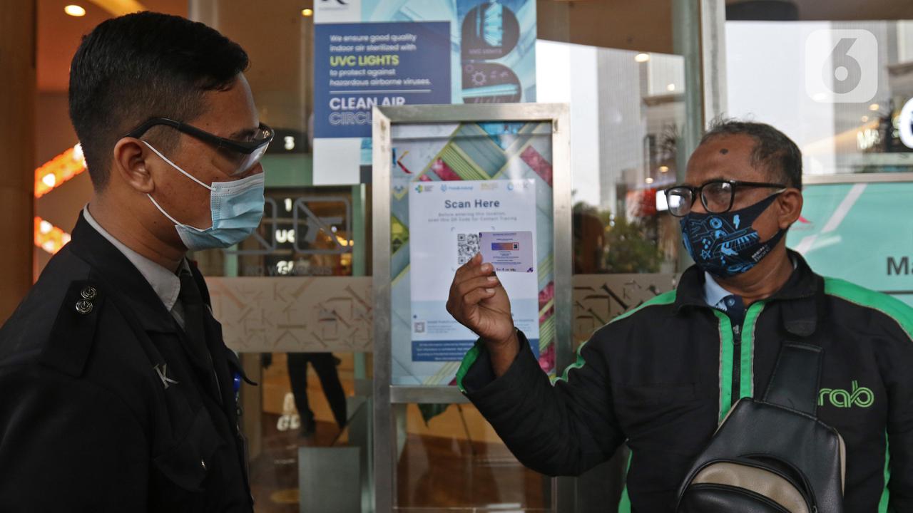 Pengunjung Mal Wajib Scan QR Code Aplikasi PeduliLindungi