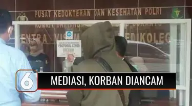 Kasus pelecehan seksual terhadap pegawai KPI kini masih dalam penyelidikan polisi. Korban MS diminta mencabut laporan oleh kelima terduga pelaku dan KPI Pusat. Jika tidak dilakukan, korban diancam dilaporkan balik.