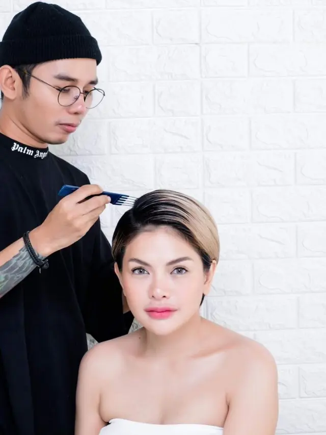 Potret Kedekatan Nikita Mirzani dan Penata Rambutnya, Bak Kakak Adik