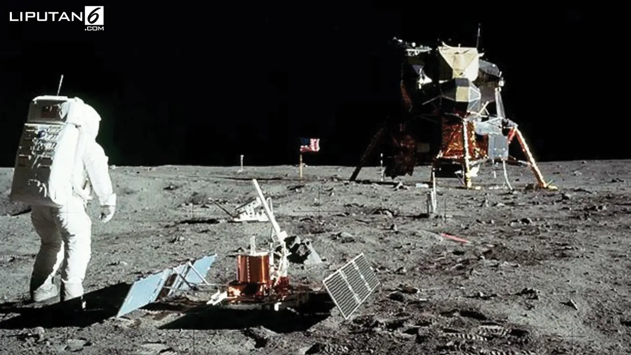 Banner Infografis Apollo dan Jejak Manusia di Bulan