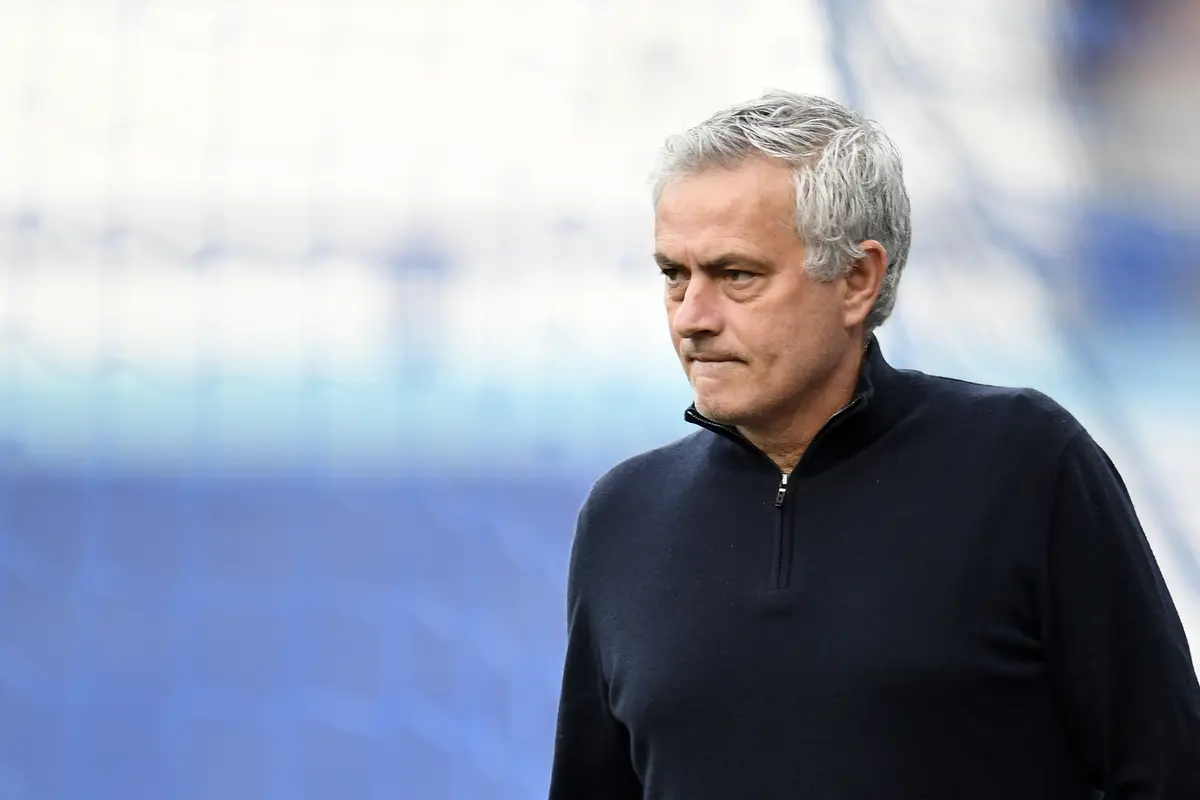 Ekspresi Jose Mourinho Usai Dipecat Tottenham