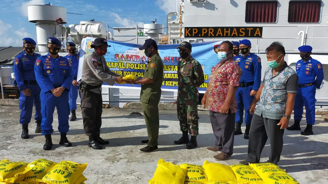 Kedatangan tim dipimpin oleh Kompol Capt Ekanto Yuni Eddy bersama 30 personel Polairud.