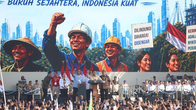 Presiden Prabowo Hadiri Peringatan Hari Buruh Internasional 2026 di Monas