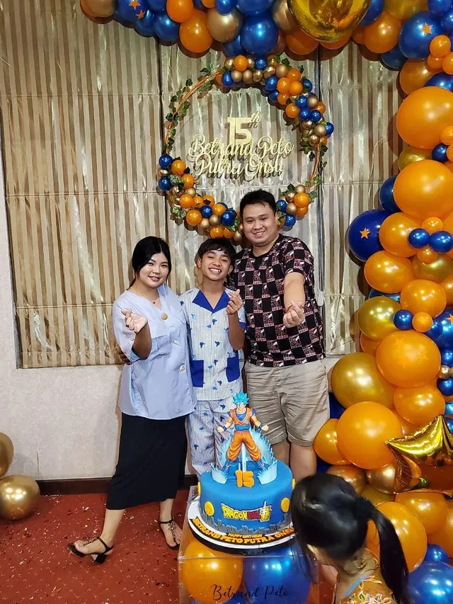 Momen perayaan ulang tahun Betrand Peto yang ke-15 Tahun