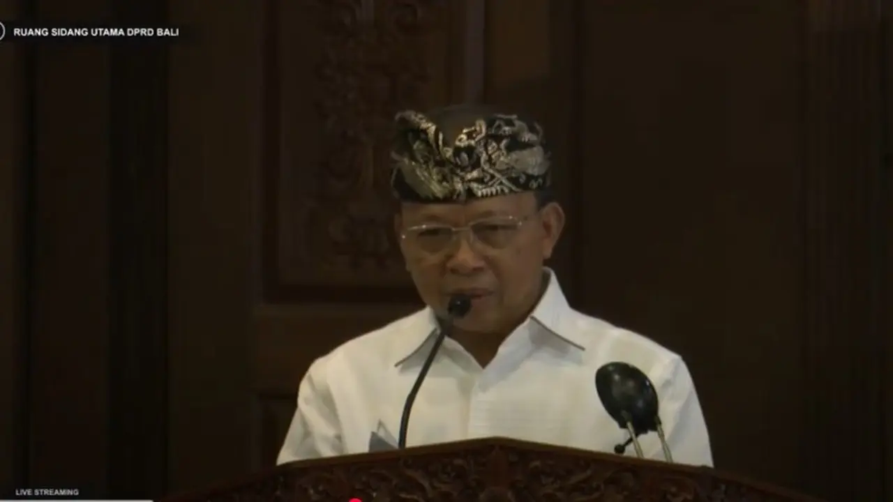 Gubernur Bali Wayan Koster Tegaskan Pemilik Vila sampai Hotel Dilarang Kuasai Pantai . foto: Youtube Pemerintah Provinsi Bali