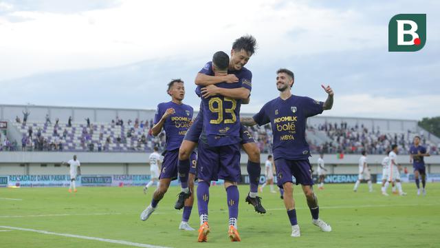 Foto: Selebrasi Siu Aleksa Kunci Kemenangan Bersejarah Persita atas Borneo FC di BRI Super League 2025/2026