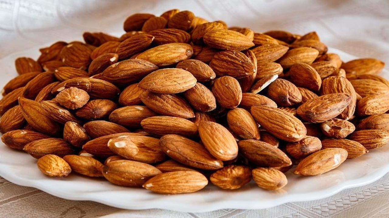 Tips Konsumsi Kacang Almond