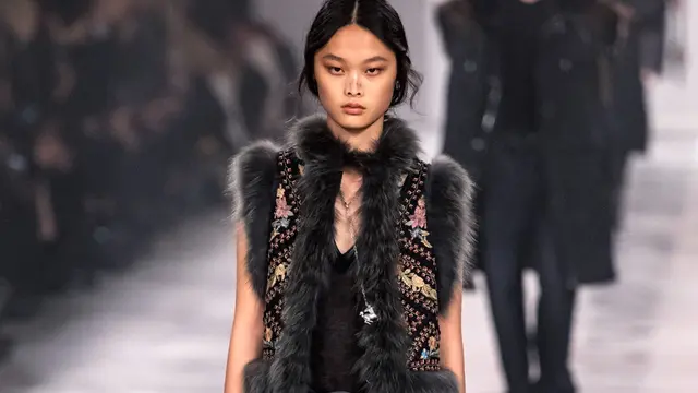 Debut Maria Grazia Chiuri di Fendi Tampilkan Warisan Matriarkal dan Sentuhan Modern