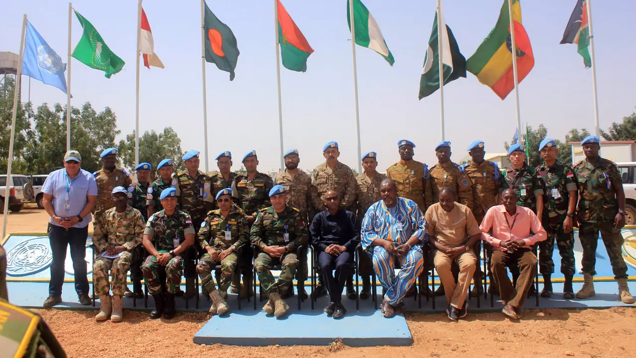 Pasukan perdamaian dari TNI mendapat penghargaan dari Unamid