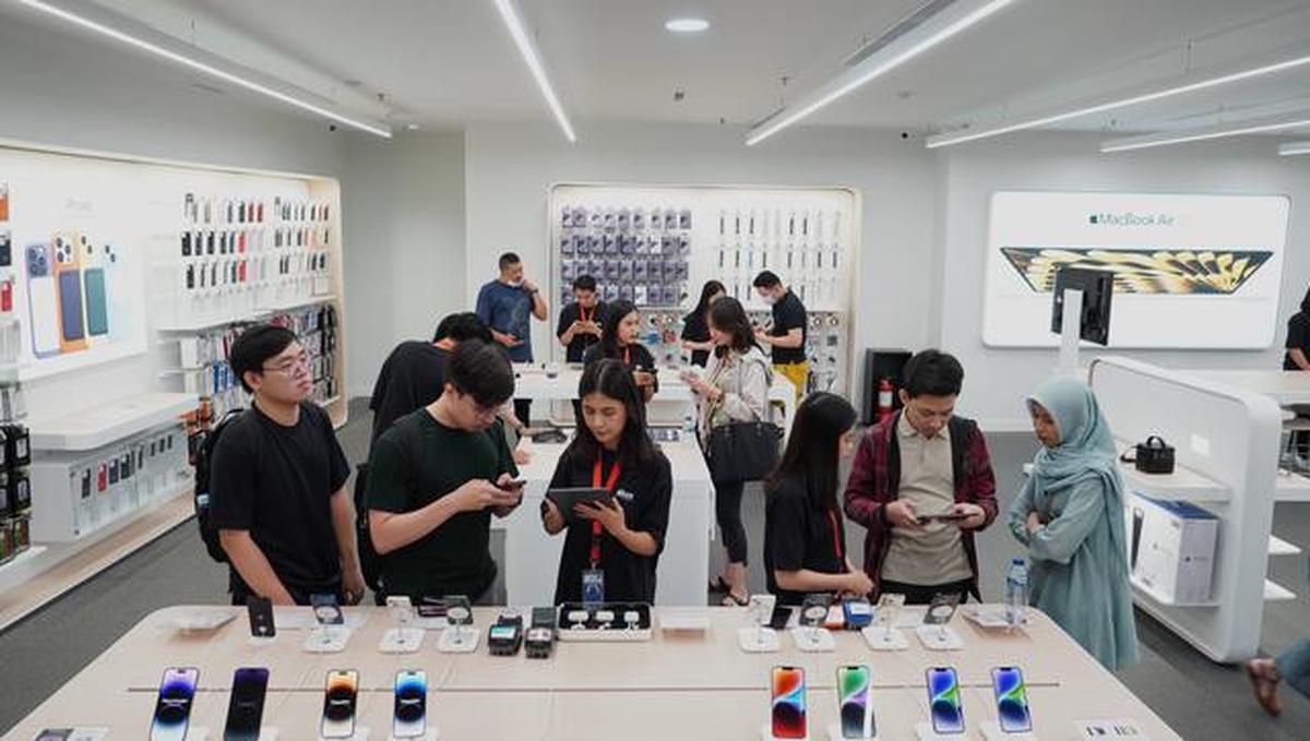 Harga iPhone Terbaru di Desember 2025: Seri 17, 16, hingga iPhone 13 di Toko Resmi