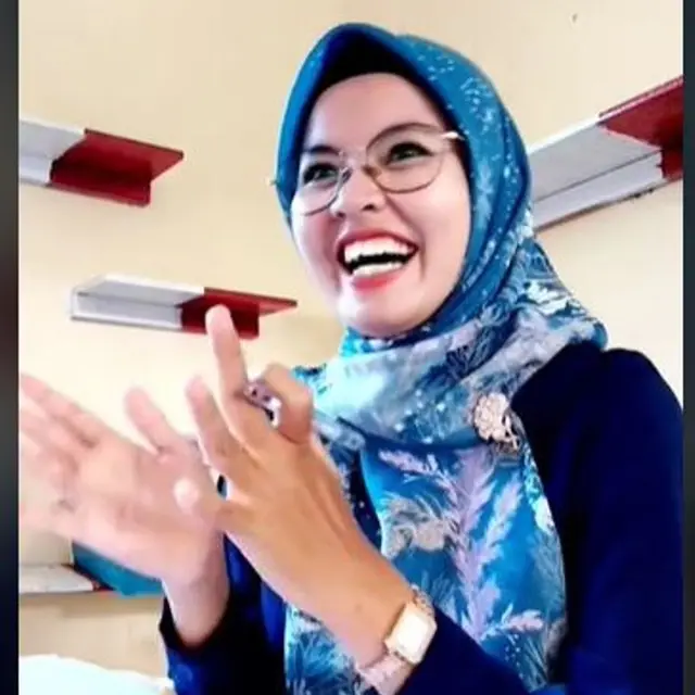 Cara Unik Guru Mengabsen Murid di Kelas, Tiap Siswa Diminta Sebutkan Kata-Kata Motivasi