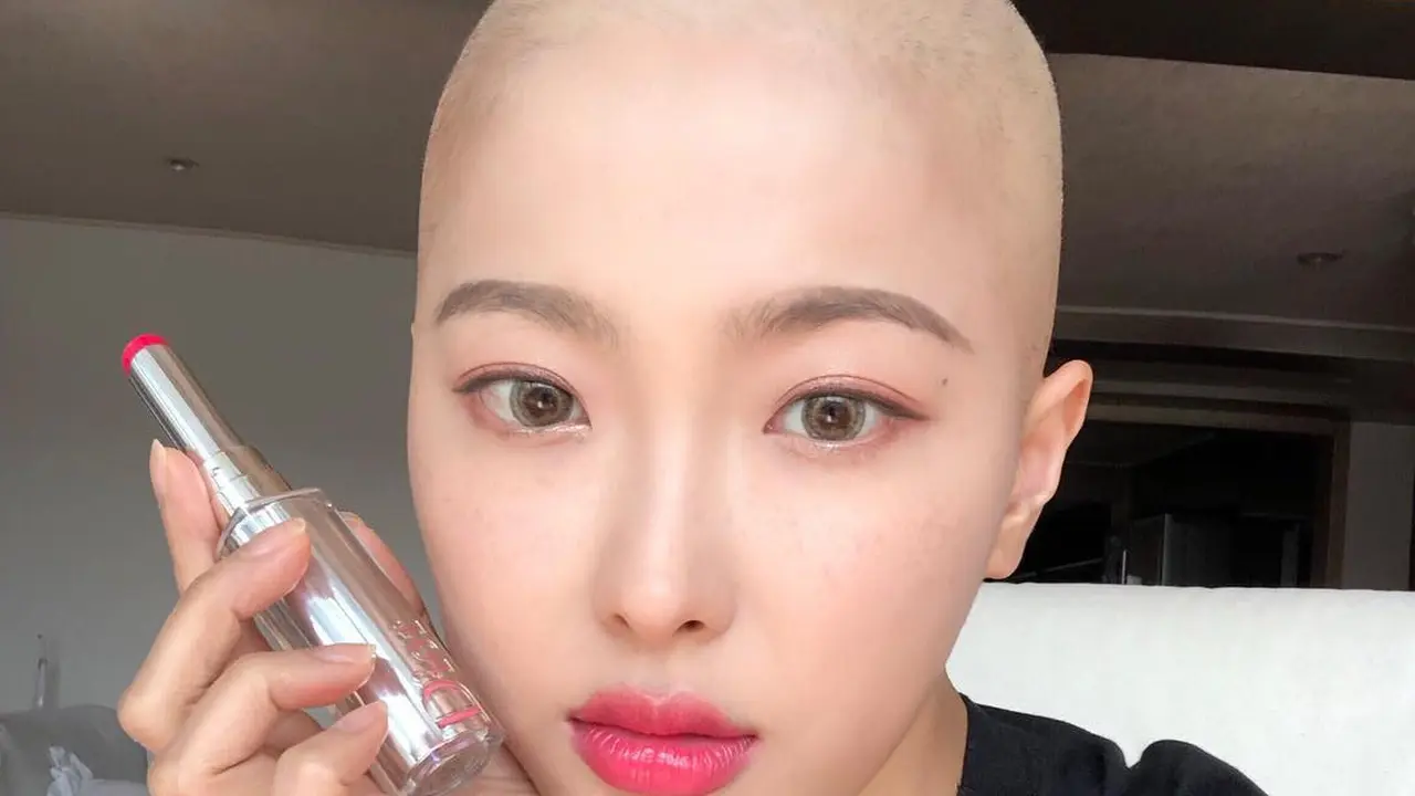 Dawn Lee, Vlogger Kecantikan