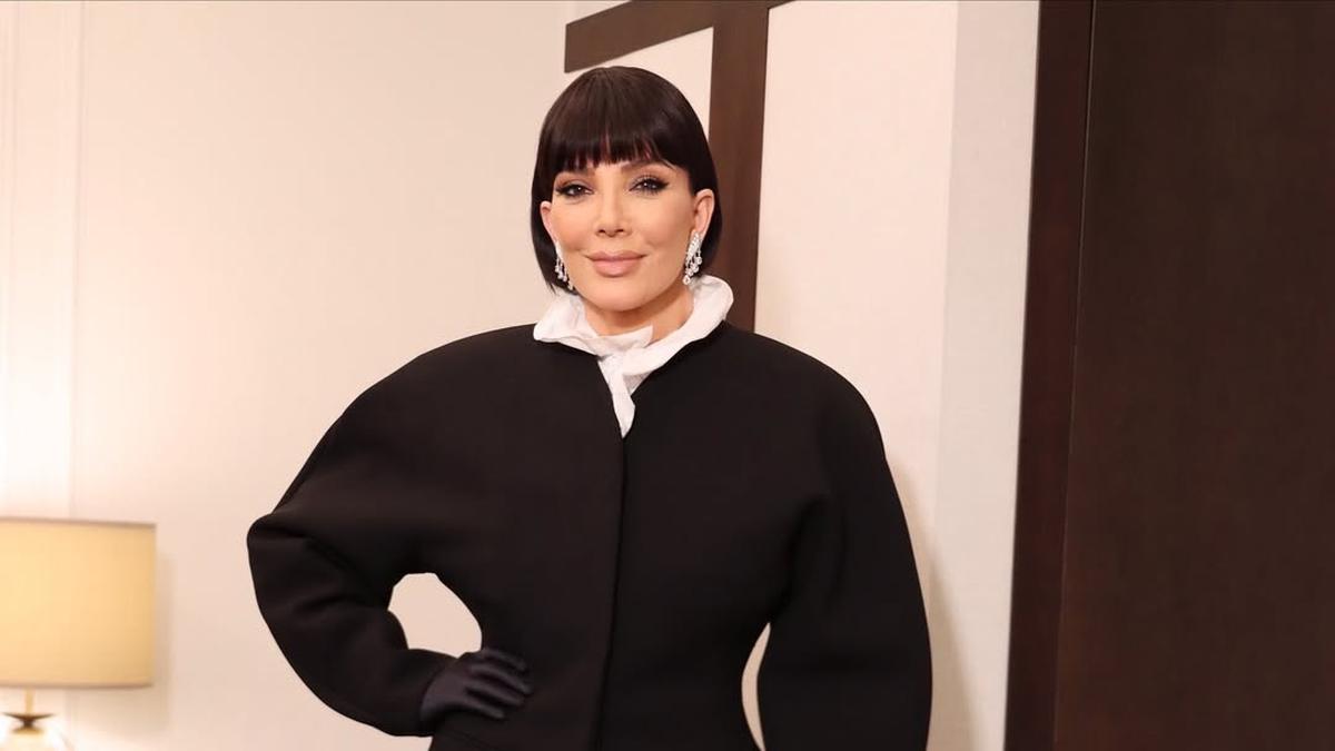 Kris Jenner Bikin Pangling dengan Gaya Rambut Bob Super Pendek, Disebut Mirip Anna Wintour
