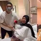 Momen Melly Goeslaw jalani operasi bariatric. (Sumber: Instagram/melly_goeslaw)