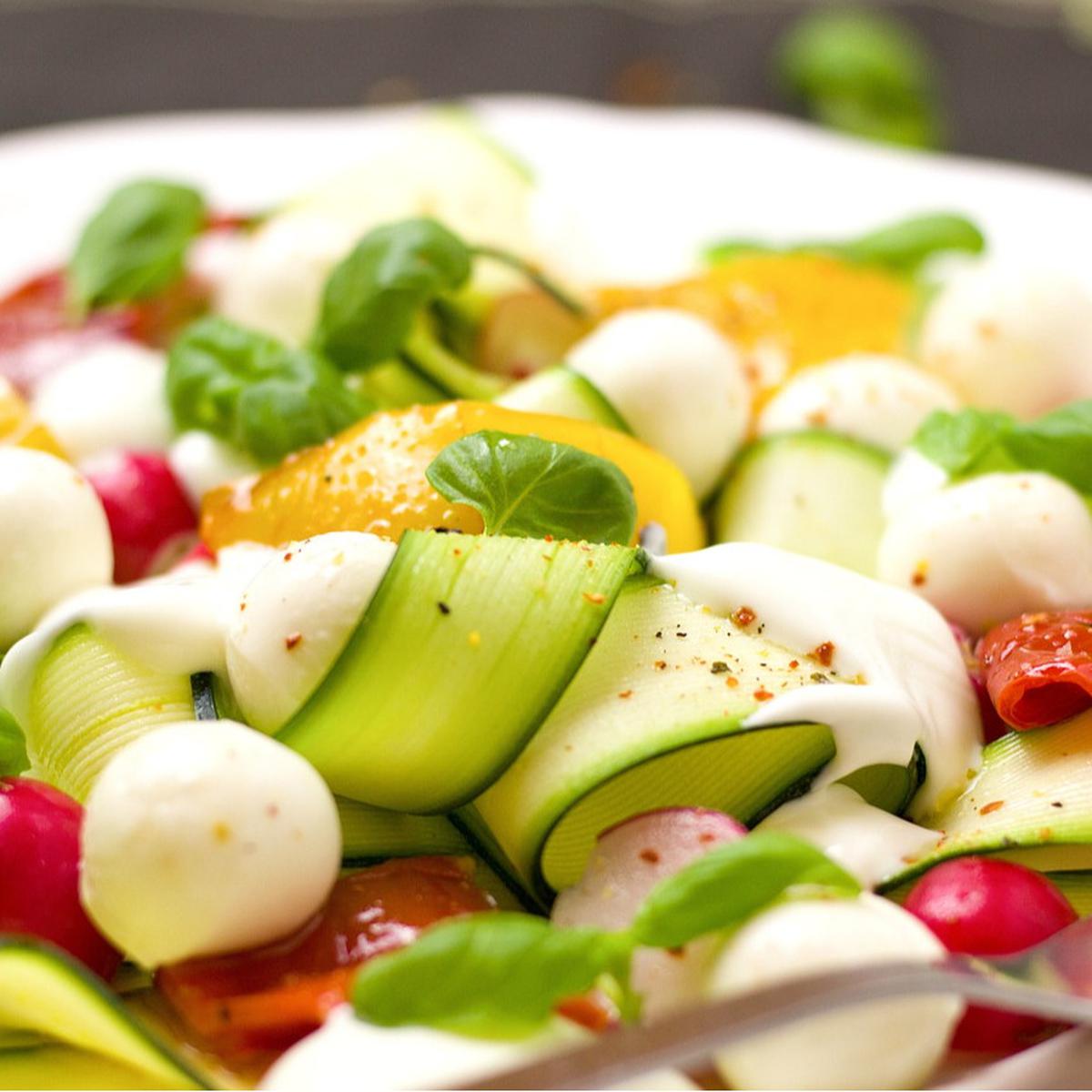 8 Manfaat Salad Timun untuk Kesehatan, Menurunkan Risiko Penyakit Jantung